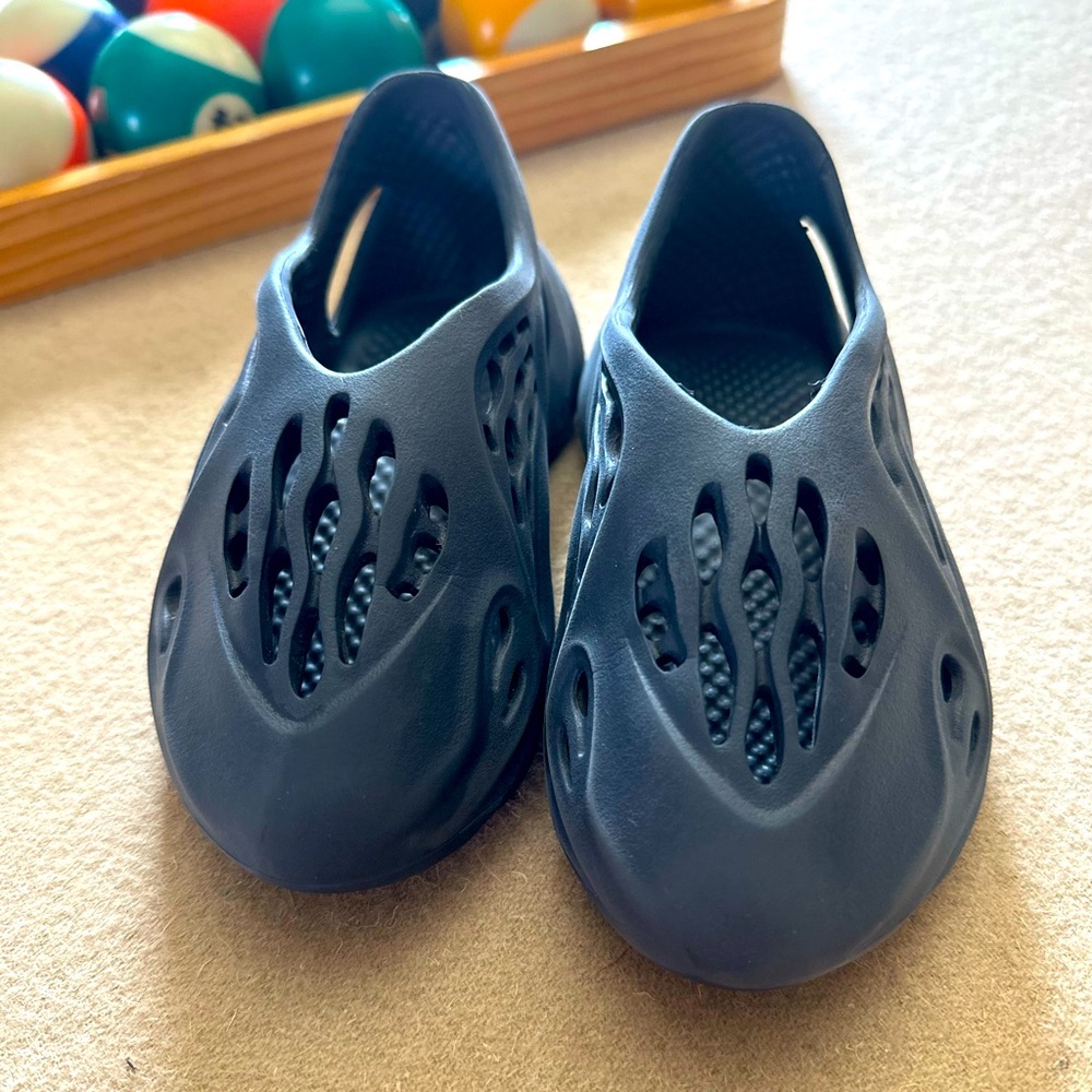 Yeezy Toddler Foams Size 10C